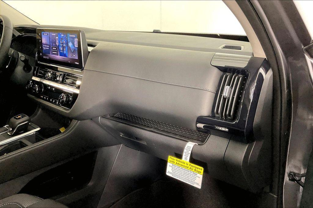 new 2026 Nissan Pathfinder car, priced at $38,951