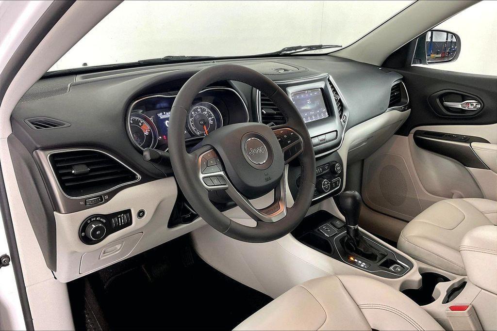 used 2020 Jeep Cherokee car, priced at $10,896