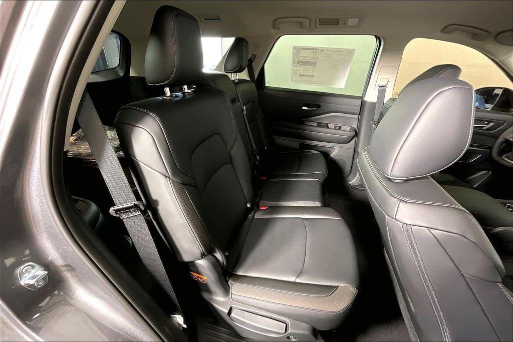 new 2026 Nissan Pathfinder car, priced at $41,427