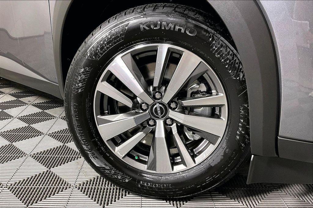 new 2026 Nissan Pathfinder car, priced at $41,427