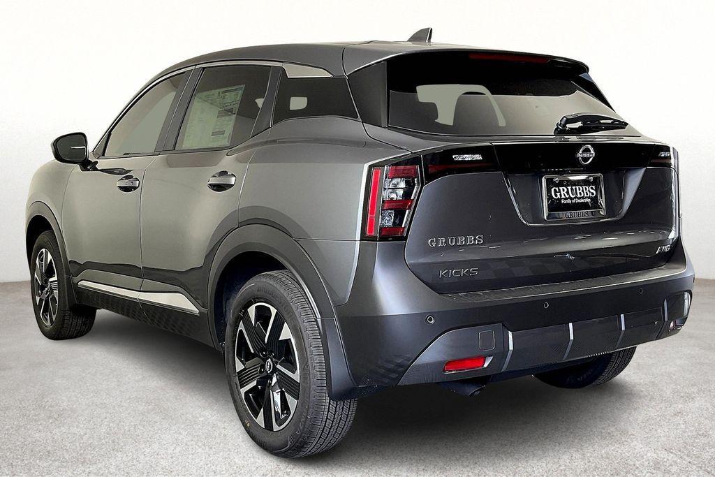 new 2025 Nissan Kicks car, priced at $24,425
