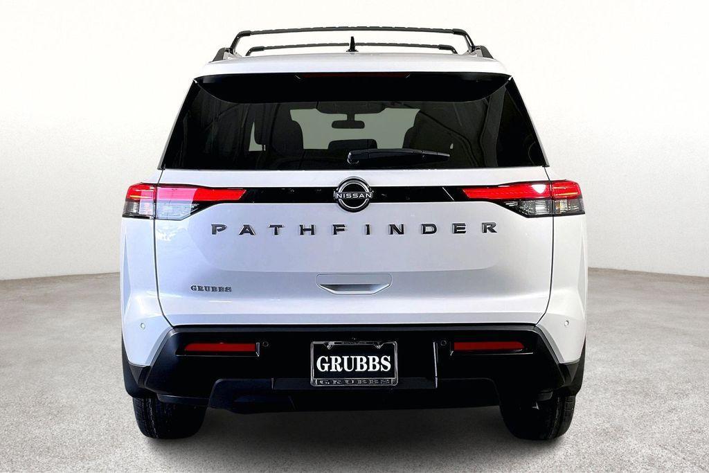 new 2026 Nissan Pathfinder car, priced at $38,922
