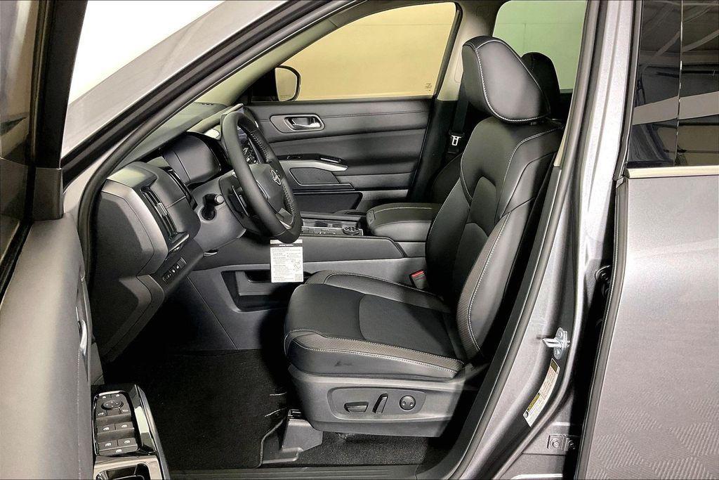 new 2026 Nissan Pathfinder car, priced at $43,090