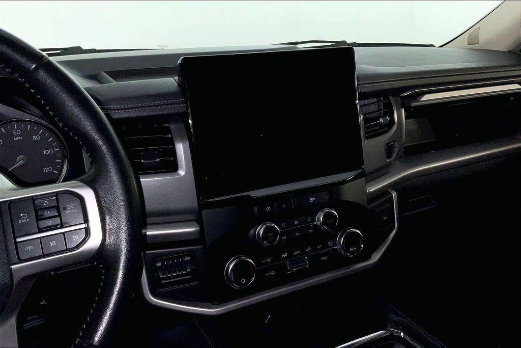used 2024 Ford Expedition car, priced at $40,576