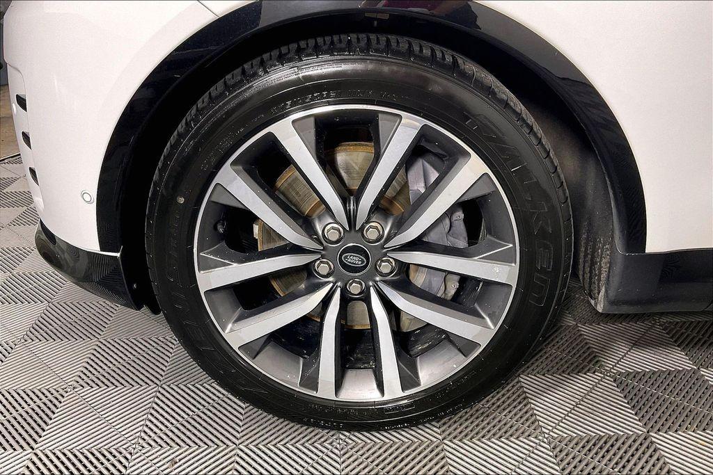 used 2022 Land Rover Discovery car, priced at $30,576