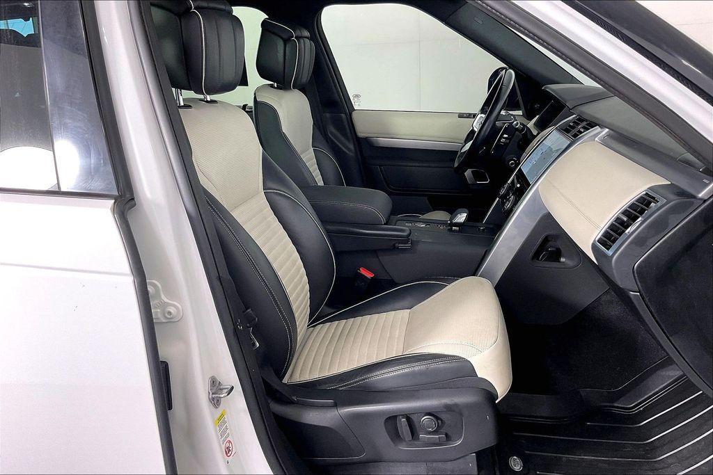 used 2022 Land Rover Discovery car, priced at $30,576