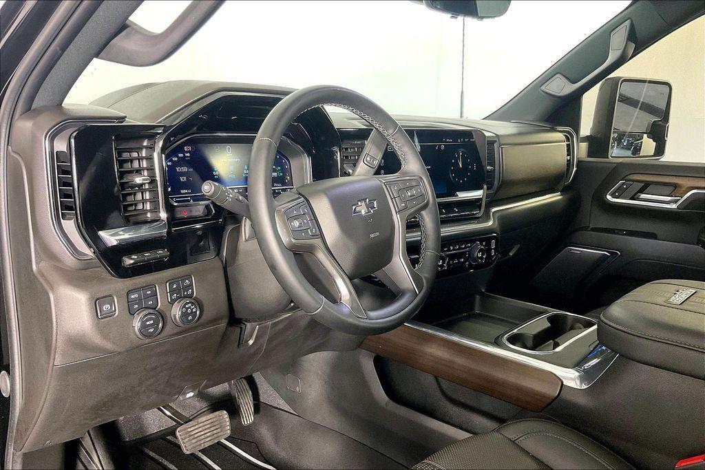 used 2024 Chevrolet Silverado 2500 car, priced at $68,899