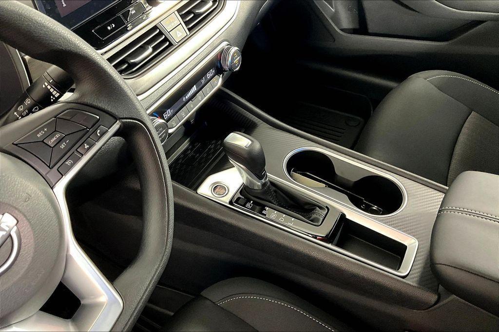 new 2025 Nissan Altima car, priced at $27,678