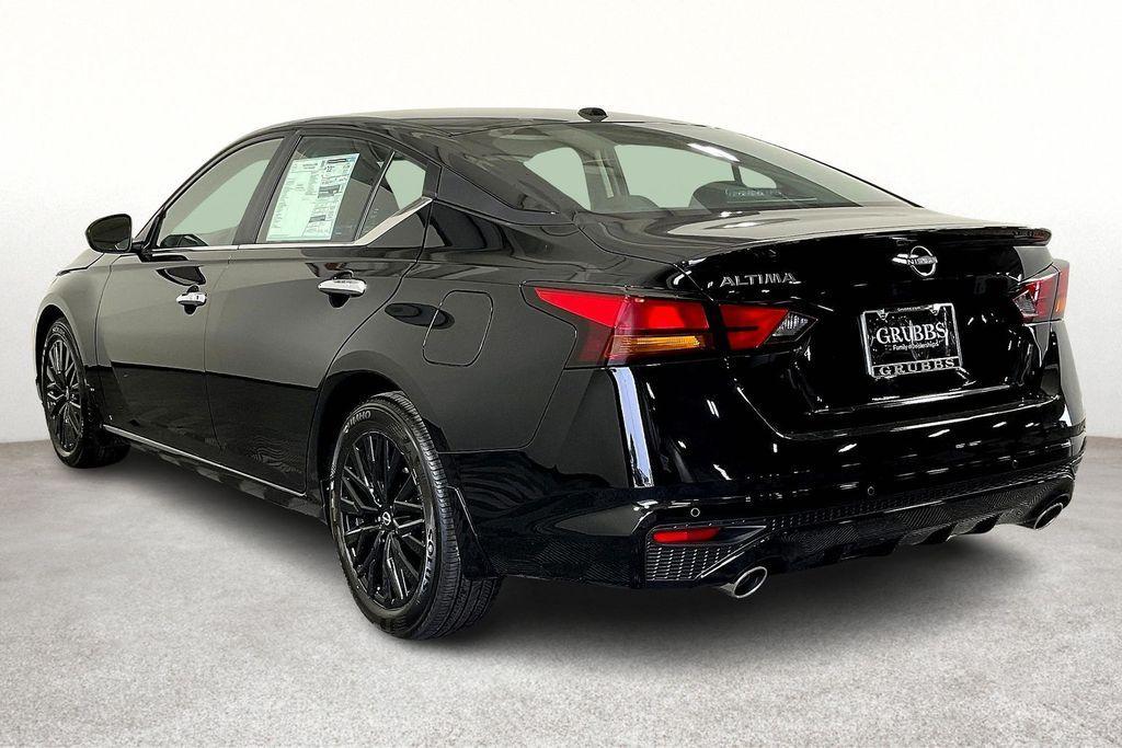 new 2025 Nissan Altima car, priced at $27,678