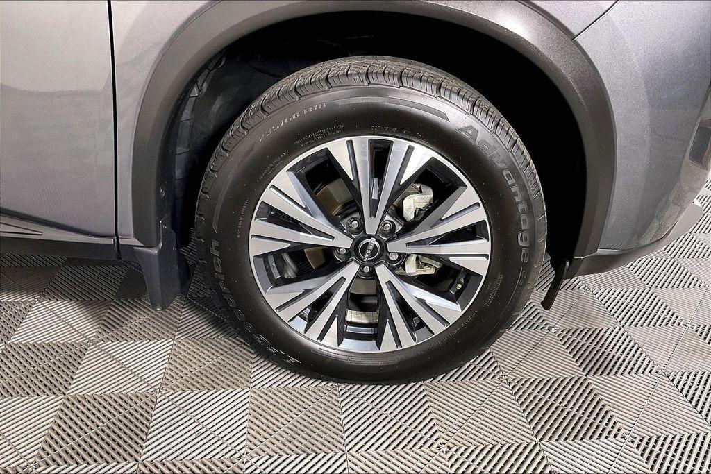 used 2023 Nissan Rogue car, priced at $17,998