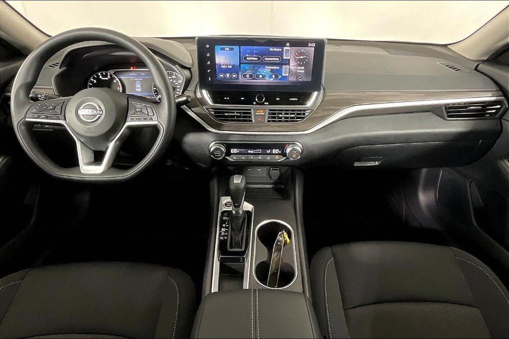 new 2025 Nissan Altima car, priced at $27,586