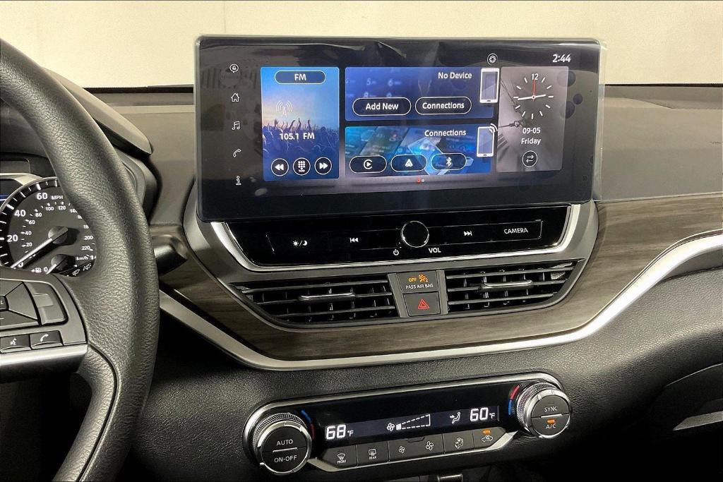 new 2025 Nissan Altima car, priced at $27,586