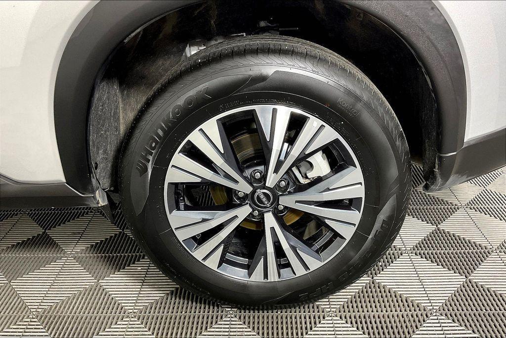 used 2023 Nissan Rogue car, priced at $23,376