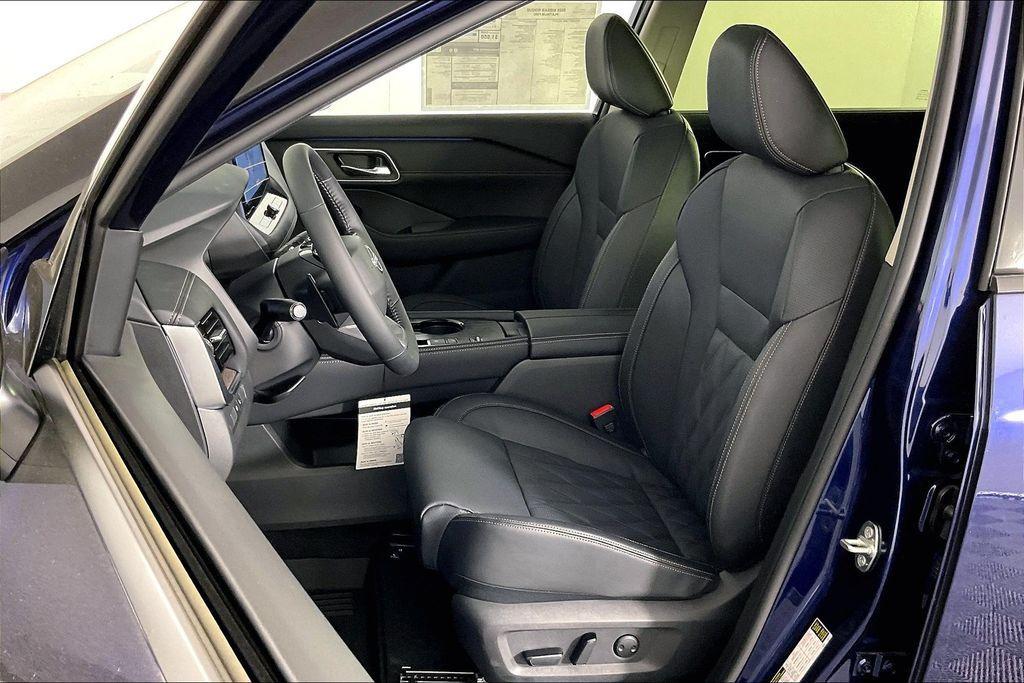 new 2025 Nissan Rogue car, priced at $34,250