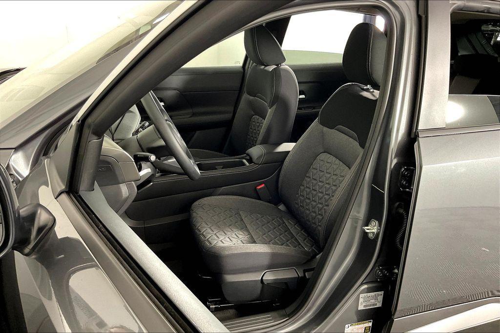 new 2025 Nissan Kicks car, priced at $23,864