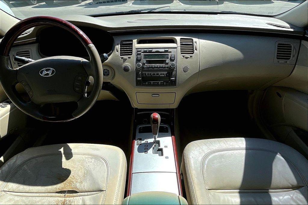 used 2006 Hyundai Azera car, priced at $3,967