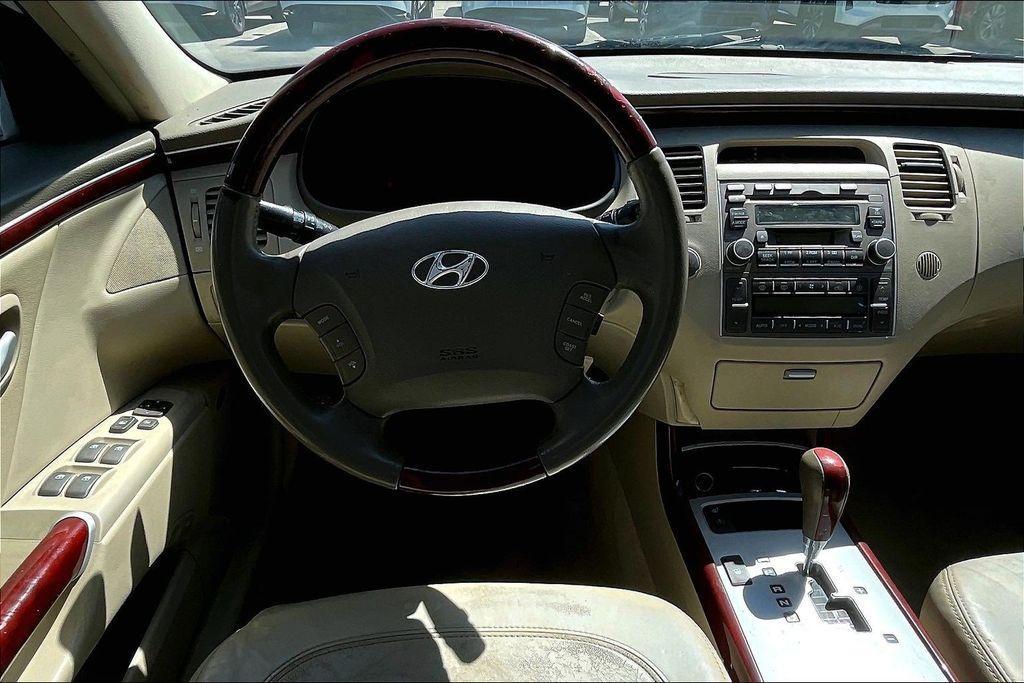 used 2006 Hyundai Azera car, priced at $3,967