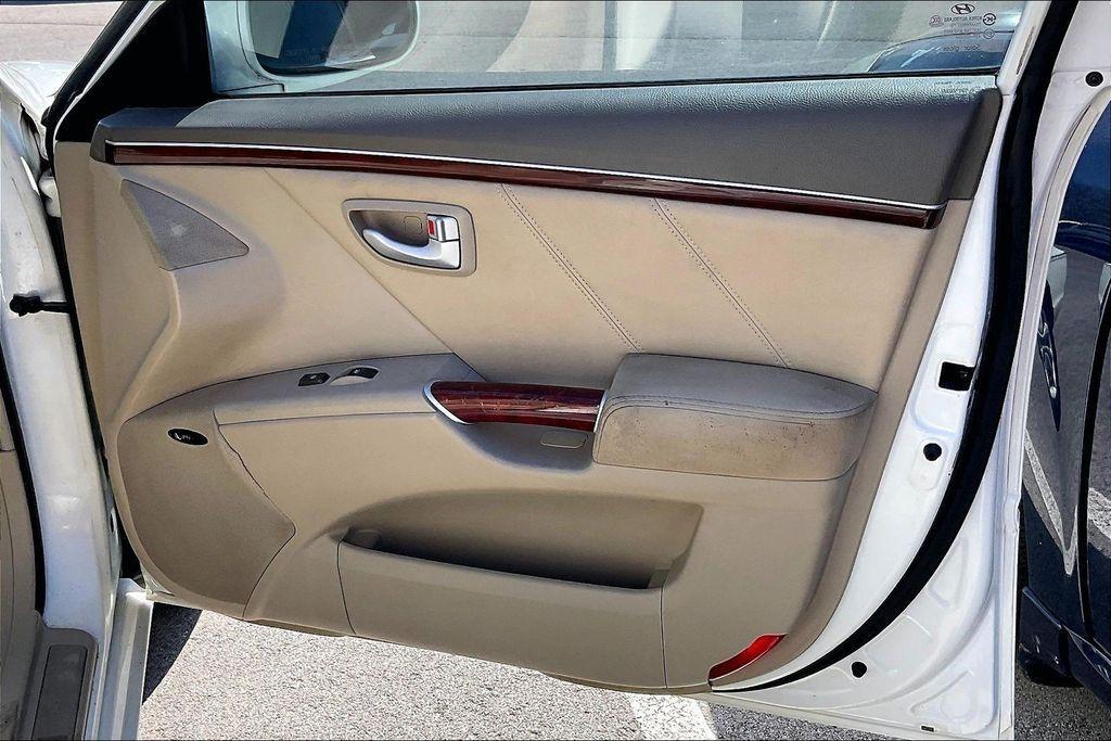 used 2006 Hyundai Azera car, priced at $3,967