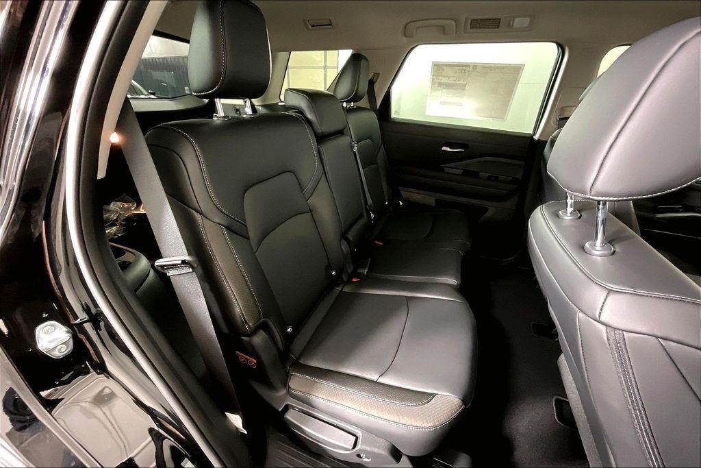 new 2026 Nissan Pathfinder car, priced at $40,380