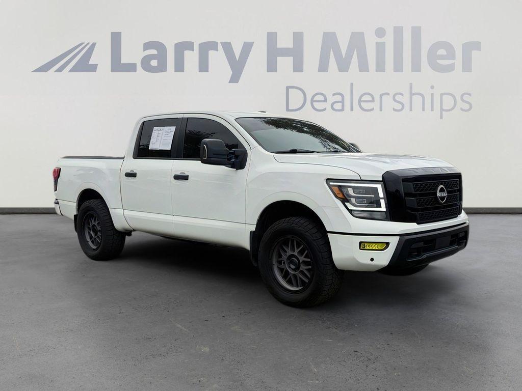 used 2023 Nissan Titan car, priced at $29,500
