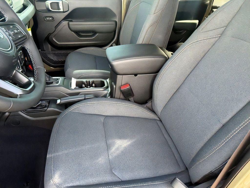 new 2026 Jeep Wrangler car, priced at $42,922