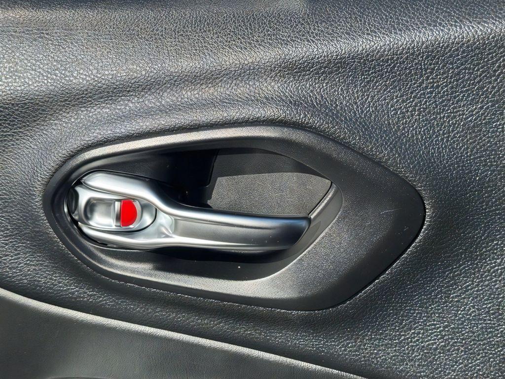 used 2018 Jeep Cherokee car, priced at $10,000