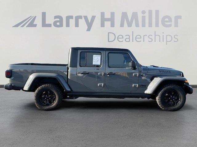 used 2022 Jeep Gladiator car, priced at $28,000
