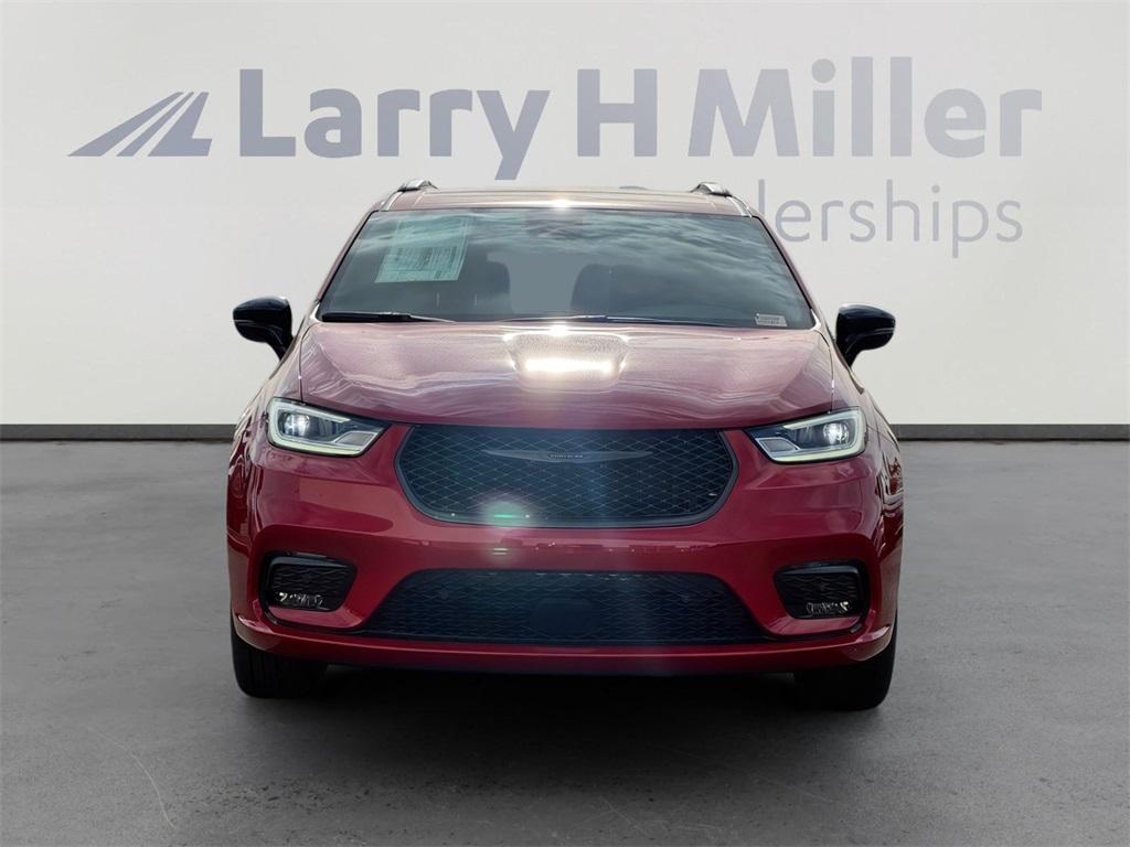 new 2026 Chrysler Pacifica car, priced at $43,522