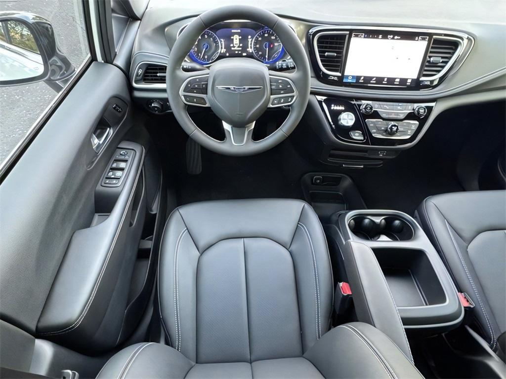 new 2026 Chrysler Pacifica car, priced at $38,987