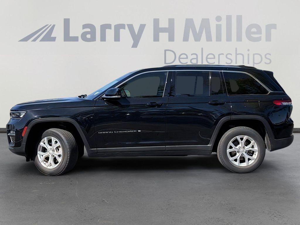 used 2023 Jeep Grand Cherokee car, priced at $27,546