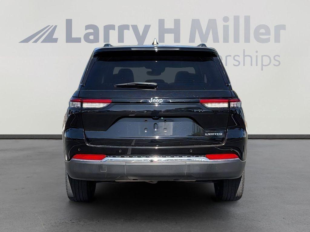 used 2023 Jeep Grand Cherokee car, priced at $27,546