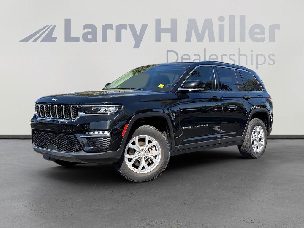 used 2023 Jeep Grand Cherokee car, priced at $29,049