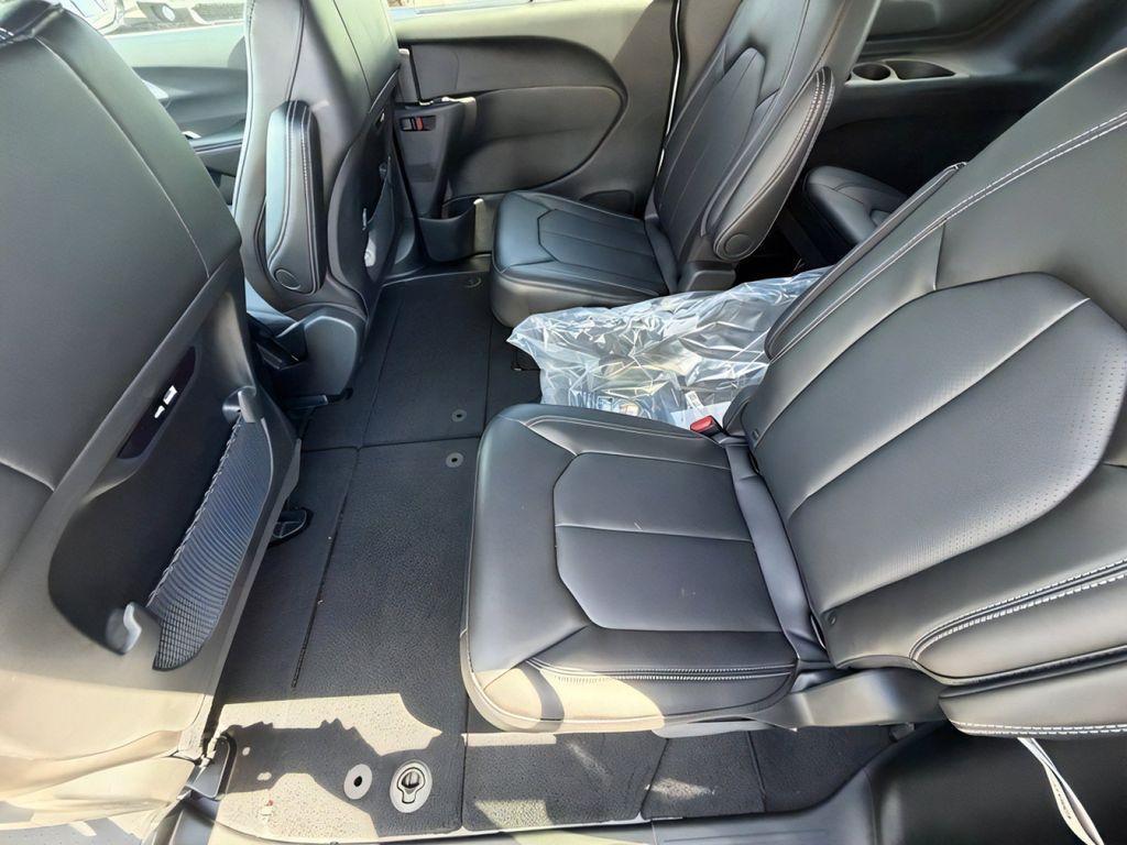 new 2026 Chrysler Pacifica car, priced at $39,836