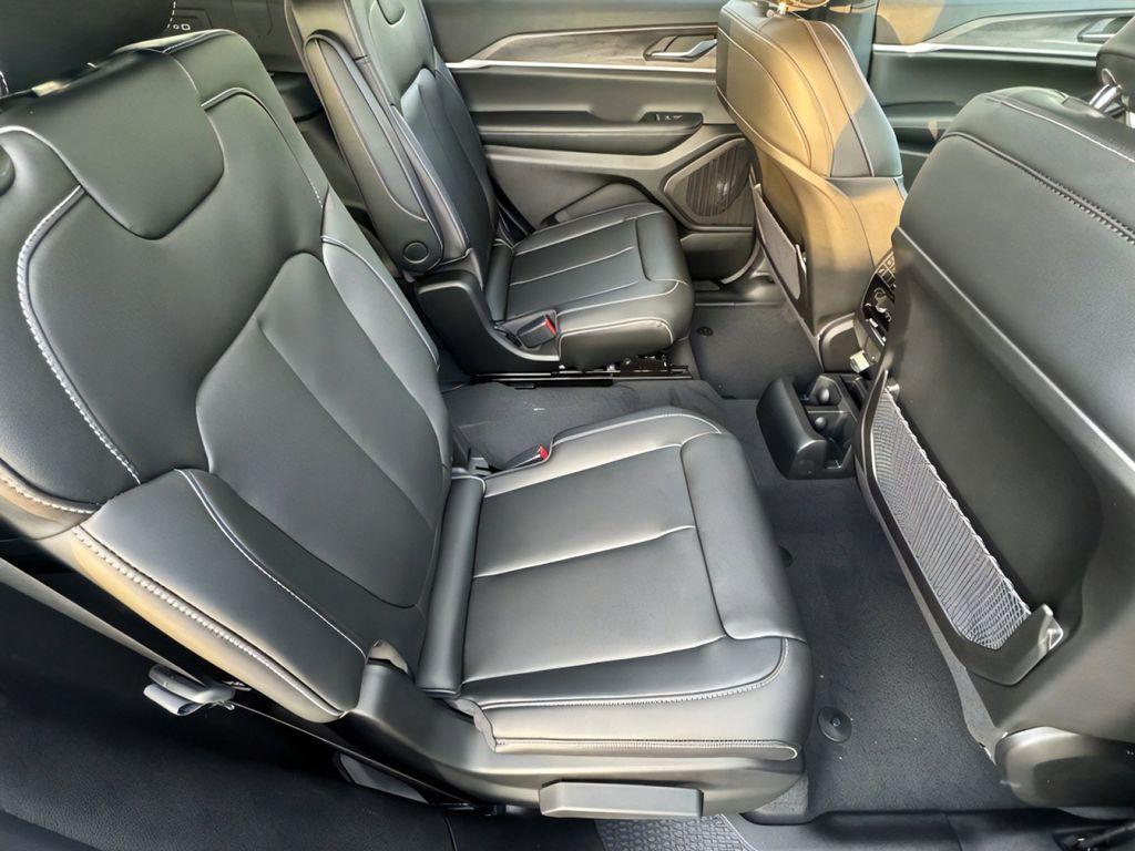 new 2025 Jeep Grand Cherokee L car, priced at $43,837