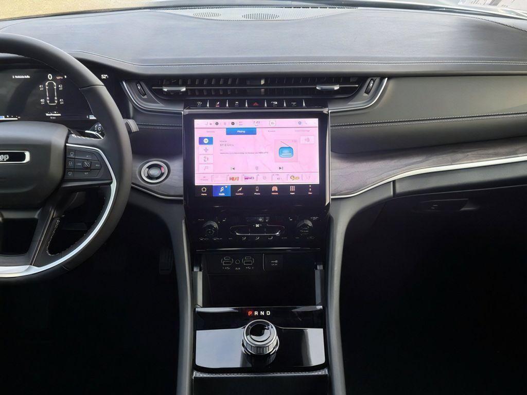 new 2025 Jeep Grand Cherokee L car, priced at $43,837