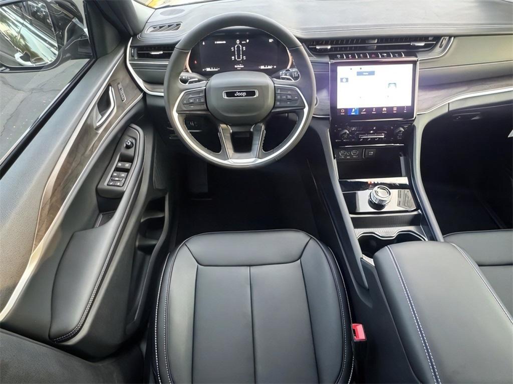 new 2025 Jeep Grand Cherokee L car, priced at $40,837