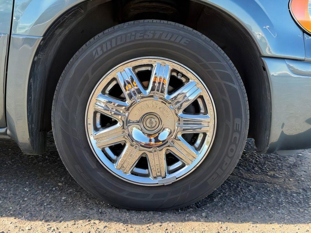used 2006 Chrysler Town & Country car, priced at $9,500