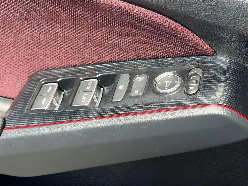 used 2024 Honda Civic Si car, priced at $28,500