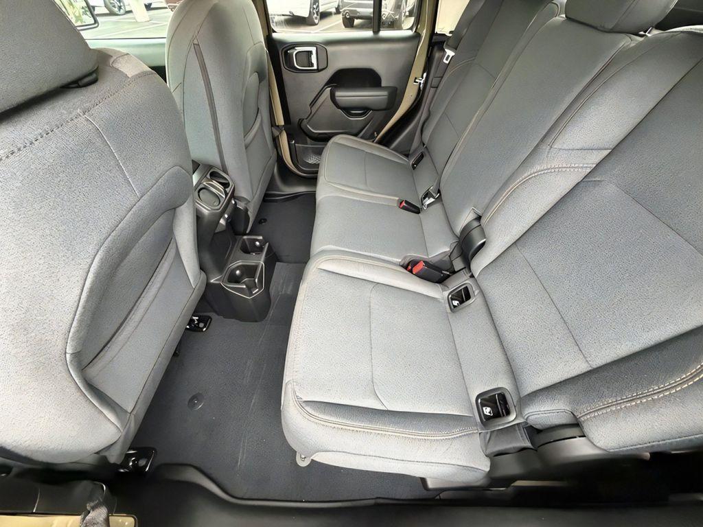 new 2026 Jeep Gladiator car, priced at $39,997