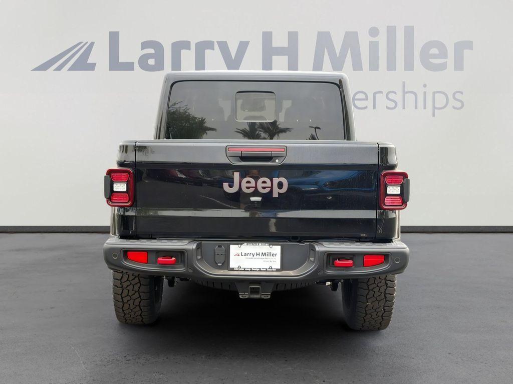 new 2026 Jeep Gladiator car, priced at $56,682