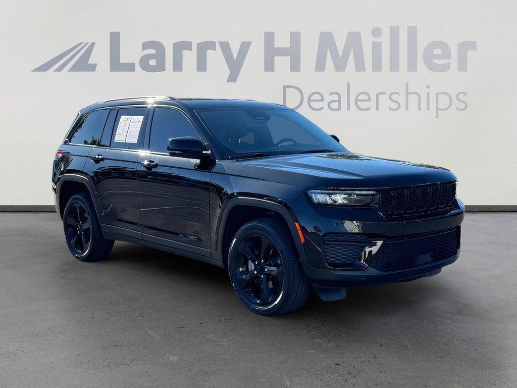 used 2022 Jeep Grand Cherokee car, priced at $26,000
