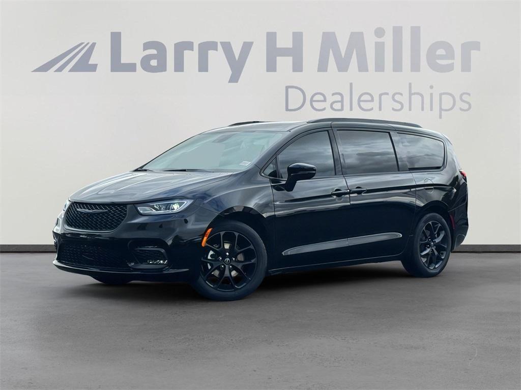 new 2026 Chrysler Pacifica car, priced at $49,417