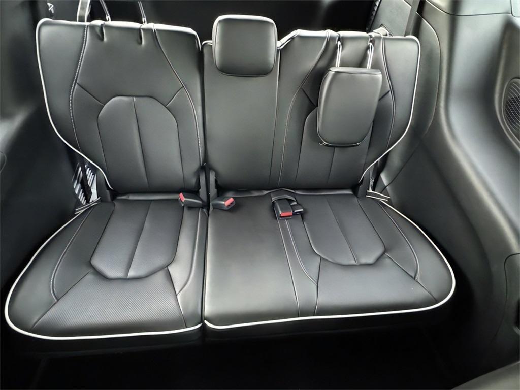 new 2026 Chrysler Pacifica car, priced at $52,917