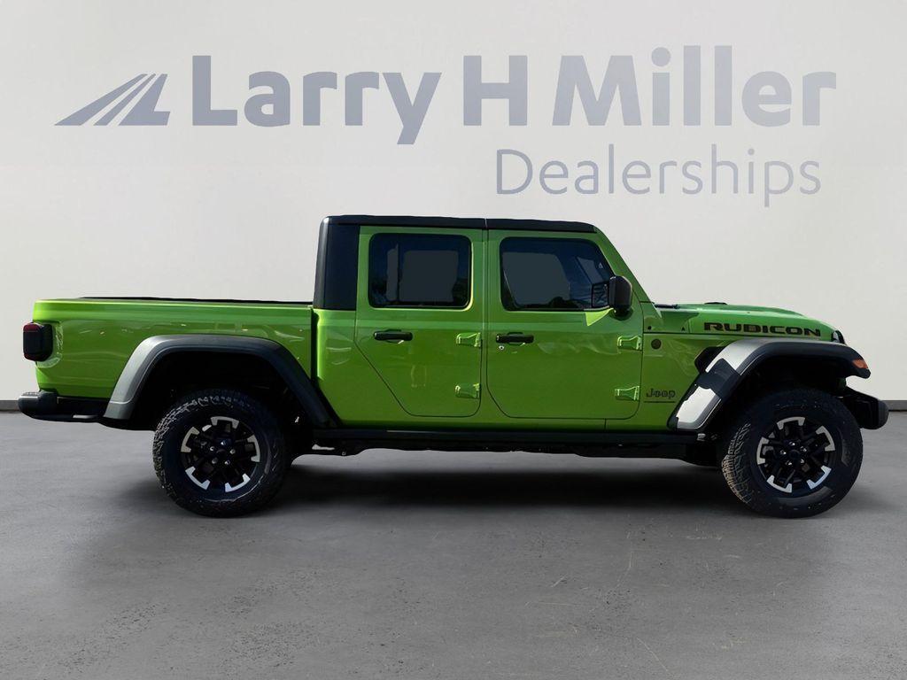 new 2026 Jeep Gladiator car, priced at $54,092