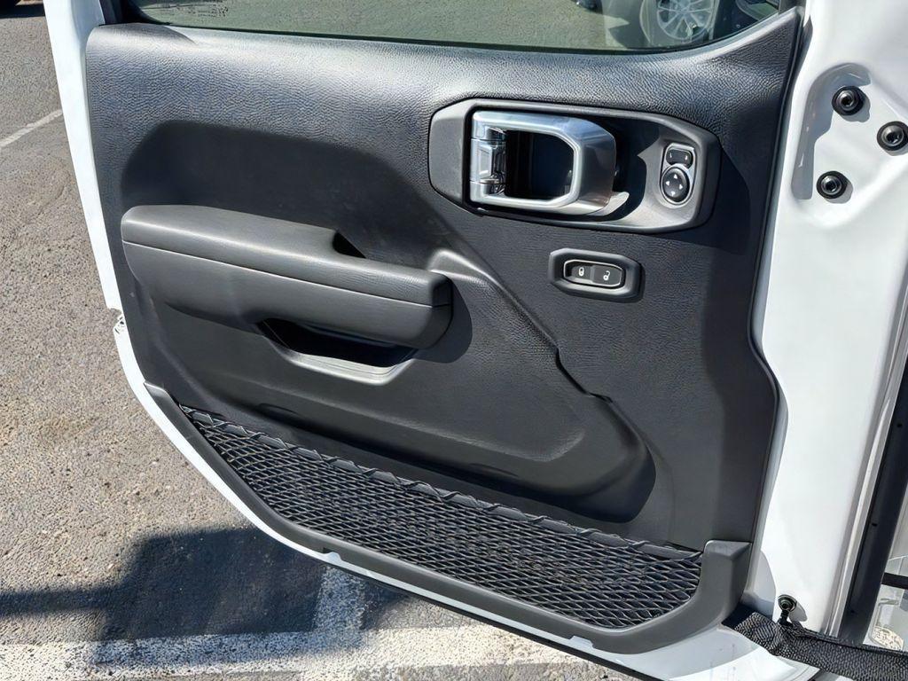 new 2026 Jeep Wrangler car, priced at $51,021