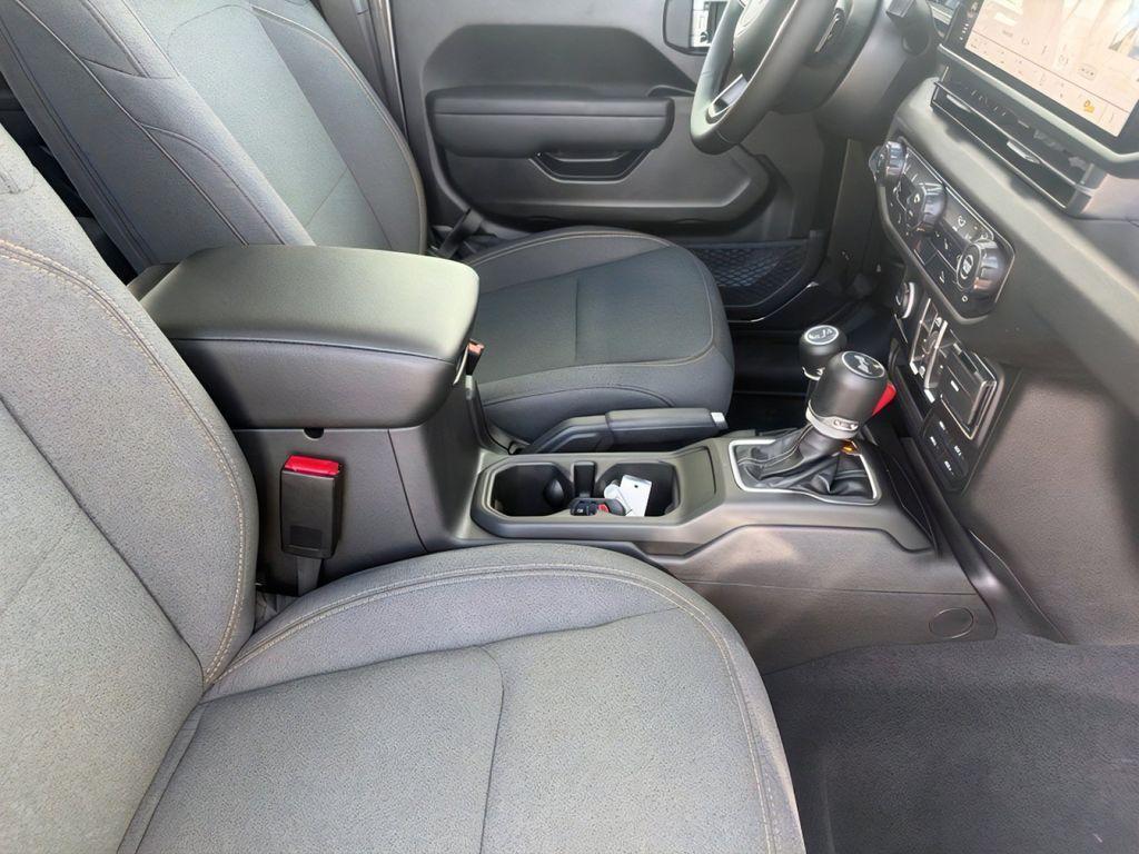 new 2026 Jeep Wrangler car, priced at $44,422