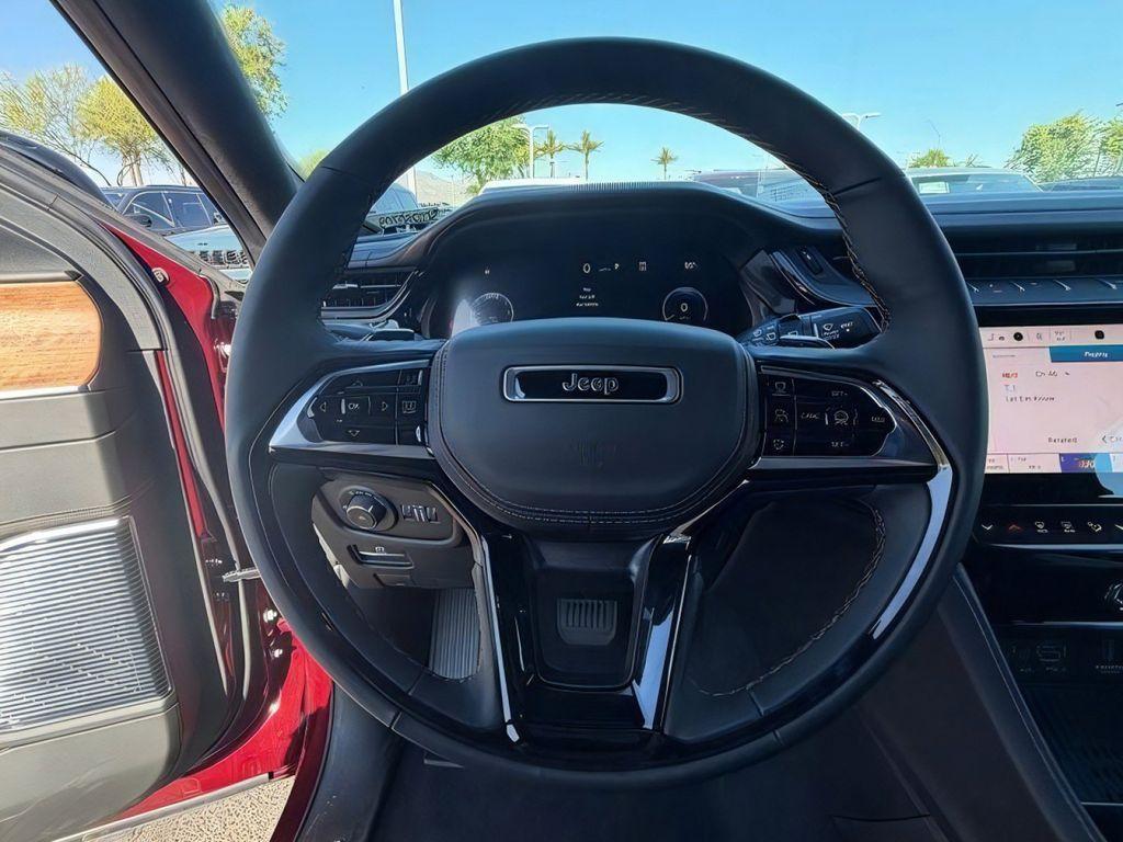 new 2026 Jeep Grand Cherokee car, priced at $62,931