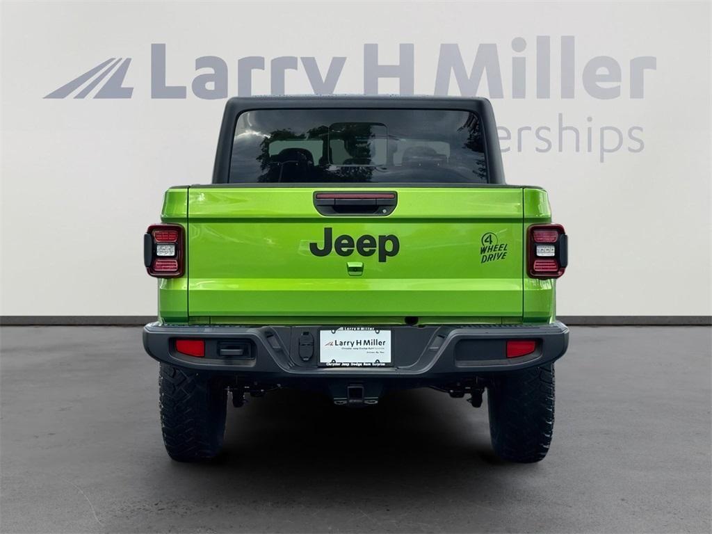 new 2025 Jeep Gladiator car, priced at $46,332