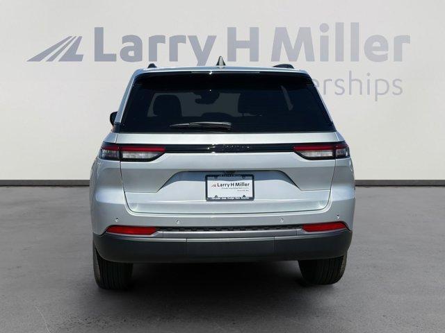 new 2026 Jeep Grand Cherokee car, priced at $36,836