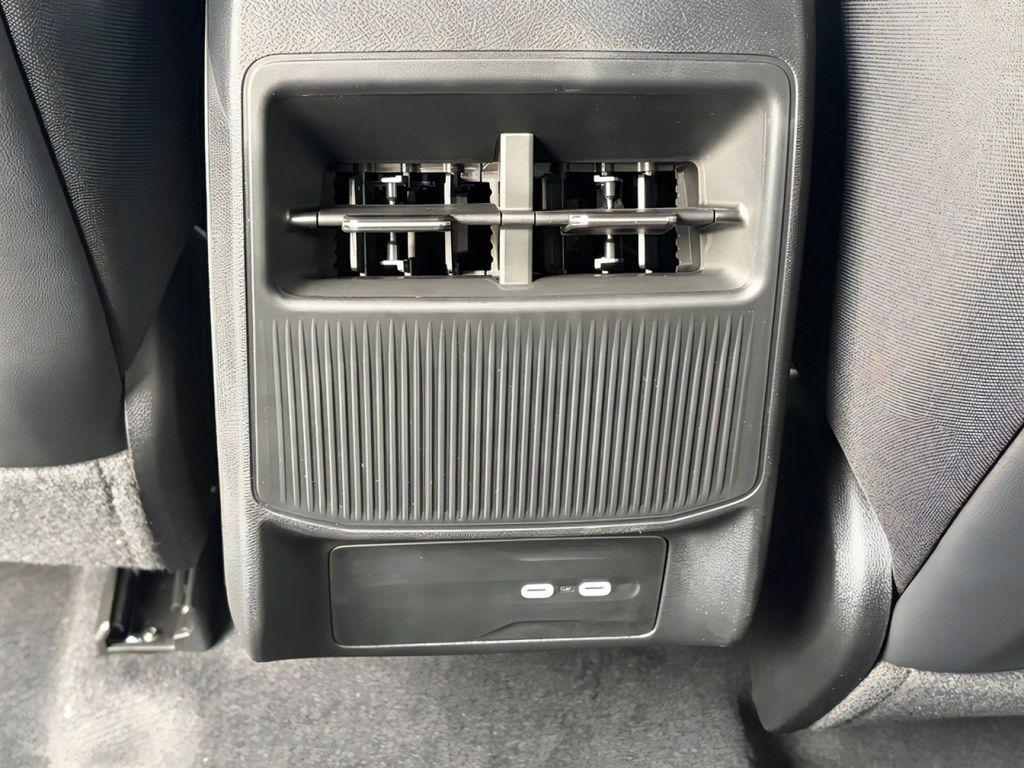 new 2026 Jeep Cherokee car, priced at $44,381